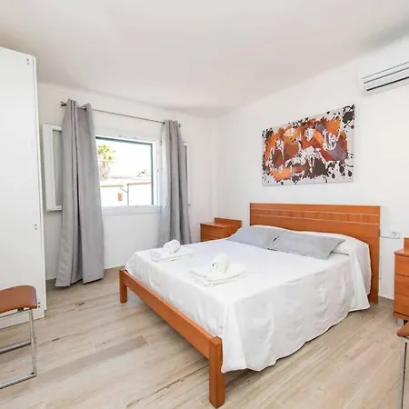 Varon Blue Villa *